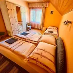 Emília Apartamento