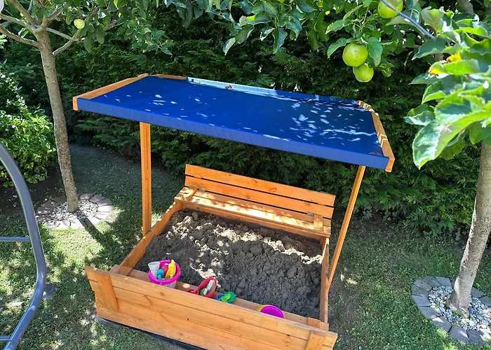 Emilia Balatonföldvár